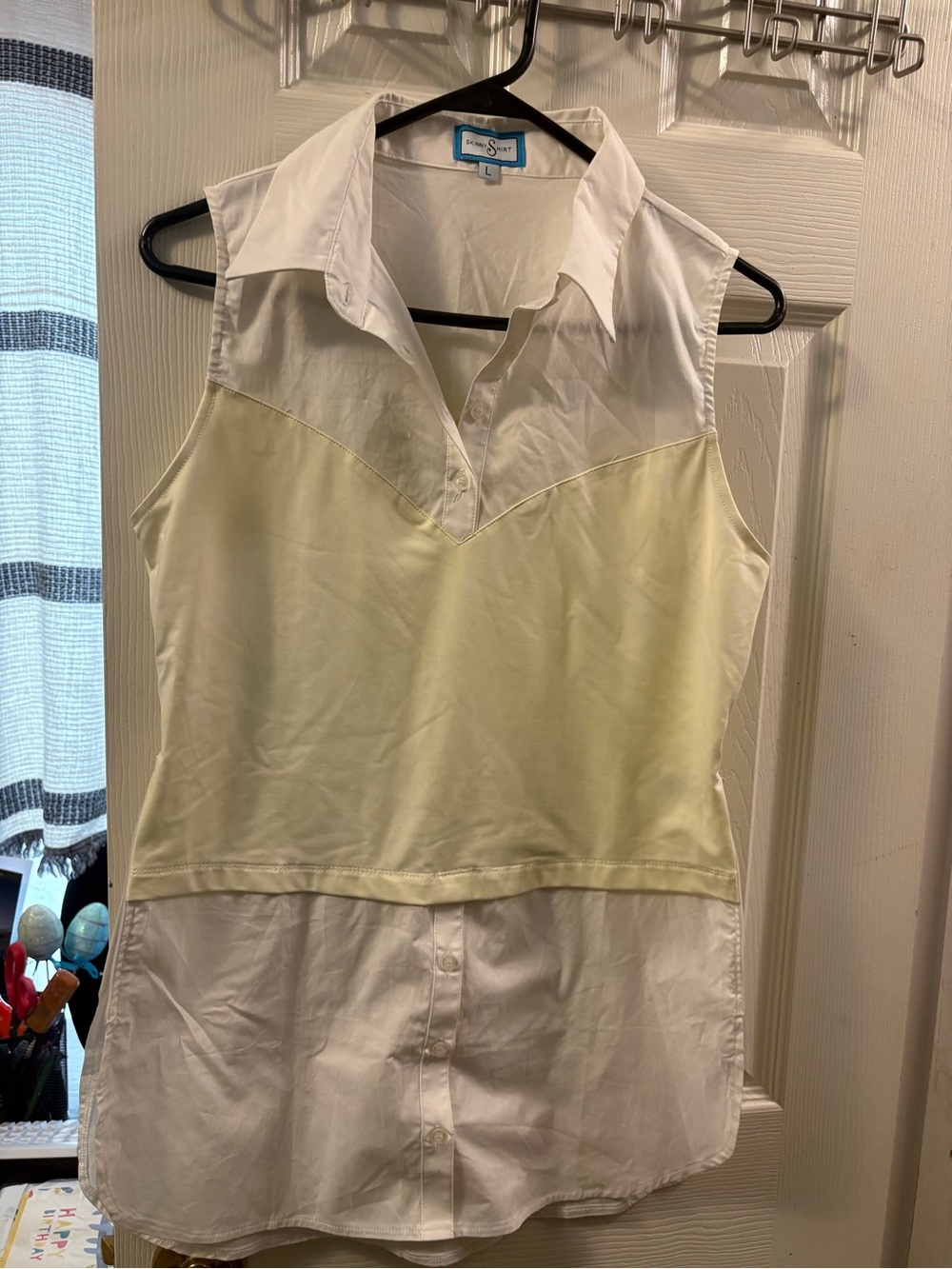 Sleeveless Two-Tone Chemise Top in White and Pale Yellow